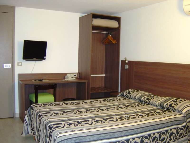 Brit Hotel Plaisance A9/A61 Narbona Quarto foto